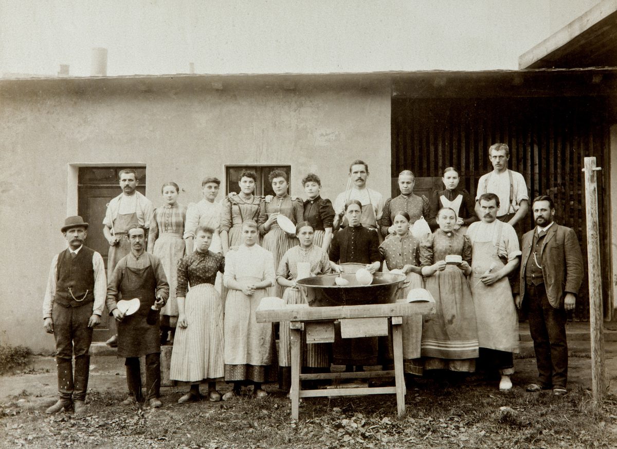 1895-fotoserie-der-werksangehörigen-05