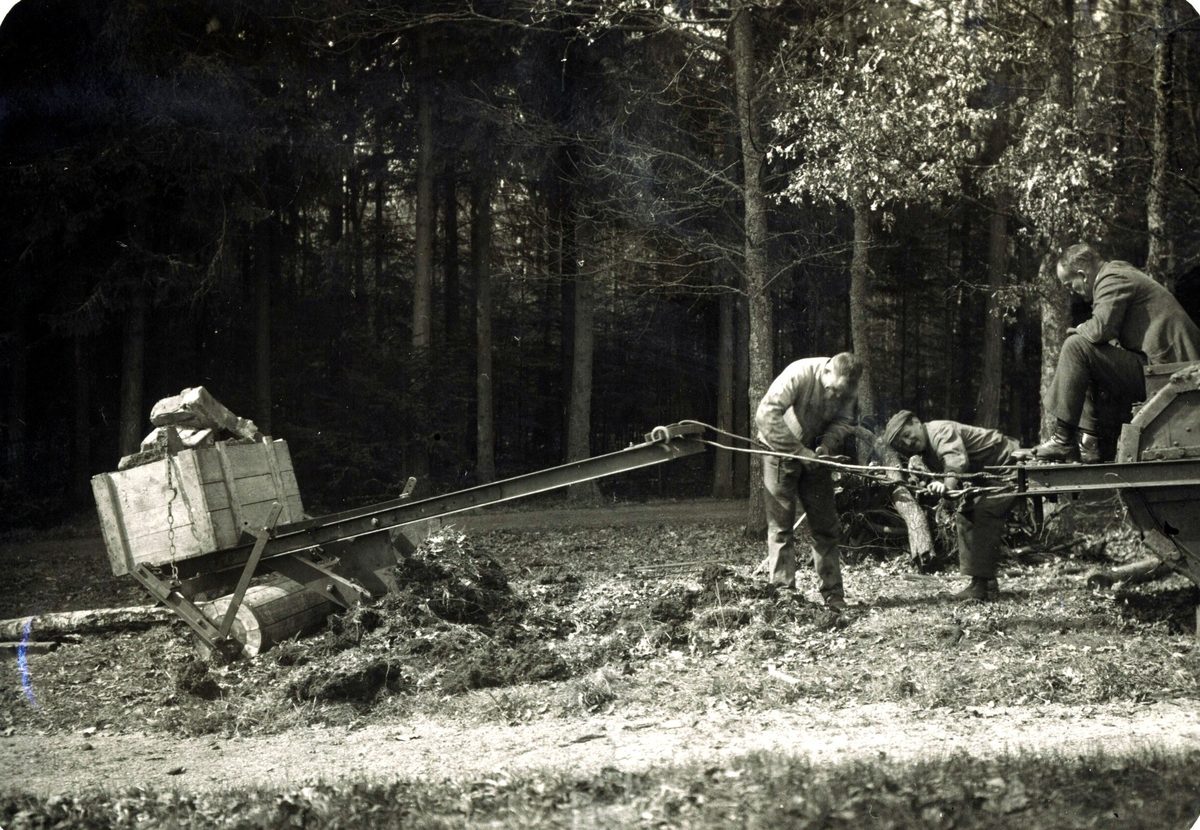 1926 Bodenverdichtung mit Tank