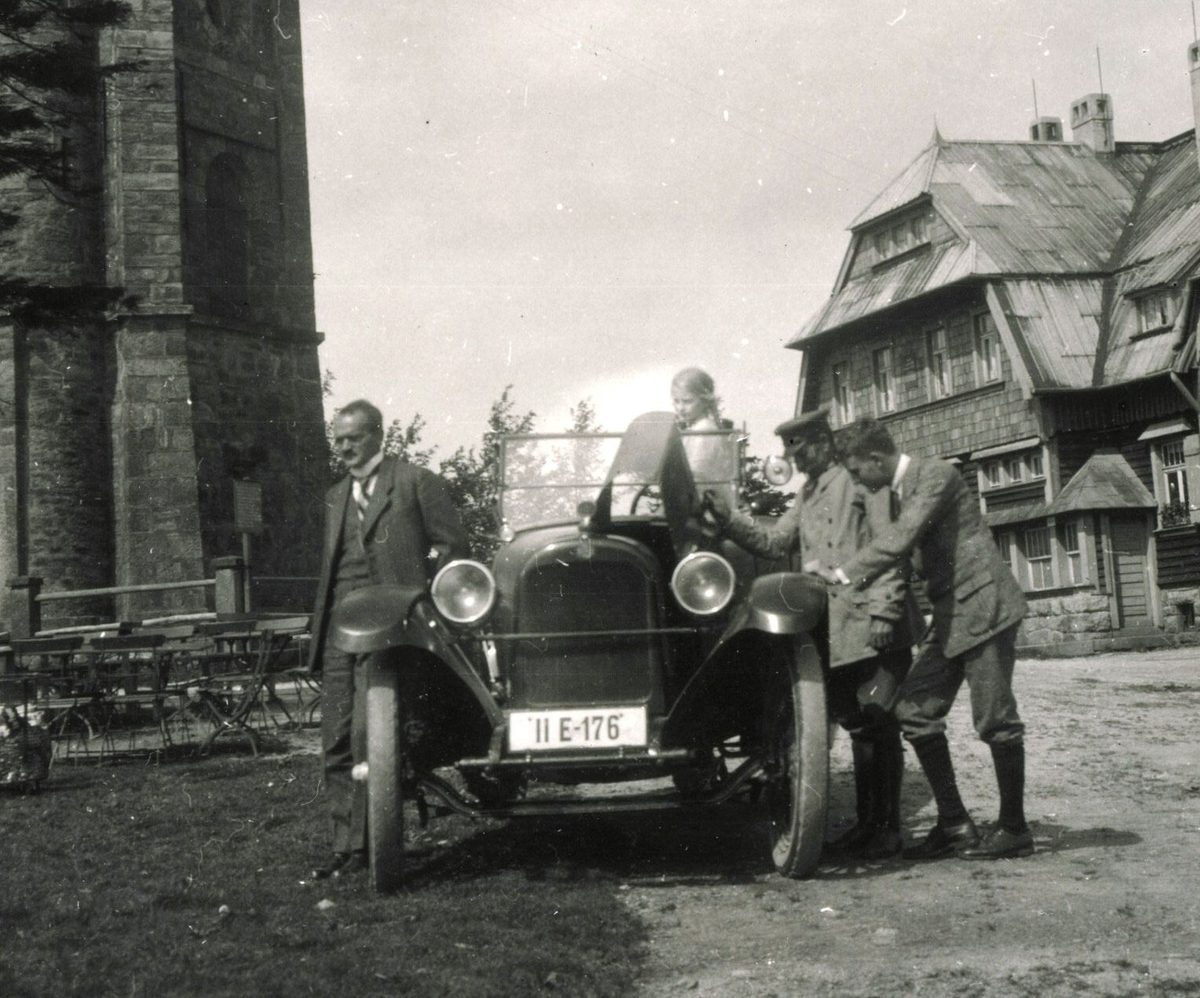 1926 (Oskar,Elisabeth,Kunz,Werner)