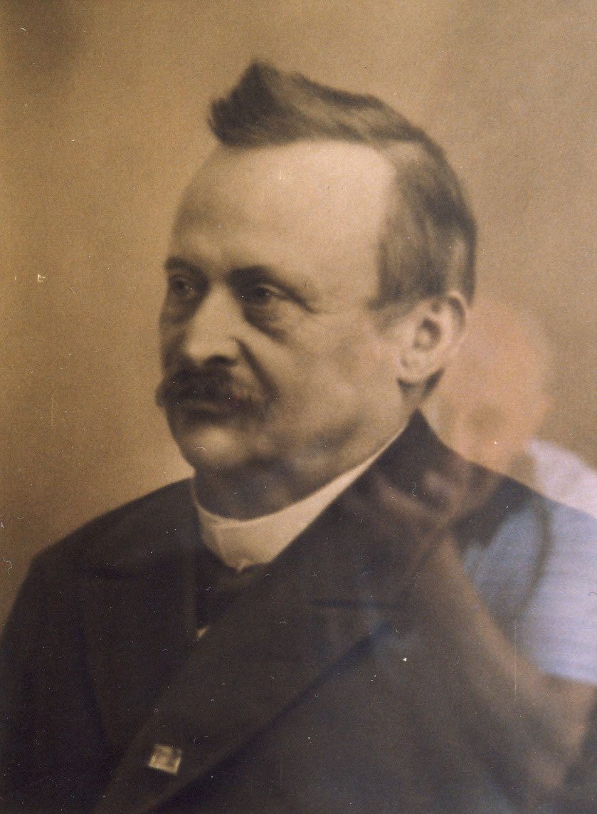 Georg I (1843-1913) abfotografiert im Hauptbüro