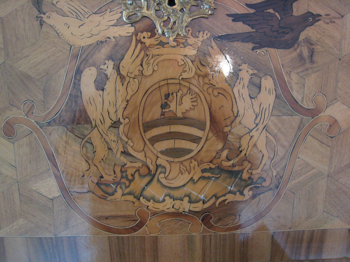 Sekretär mit Wappen - Aussteuer von Elise Bollmann